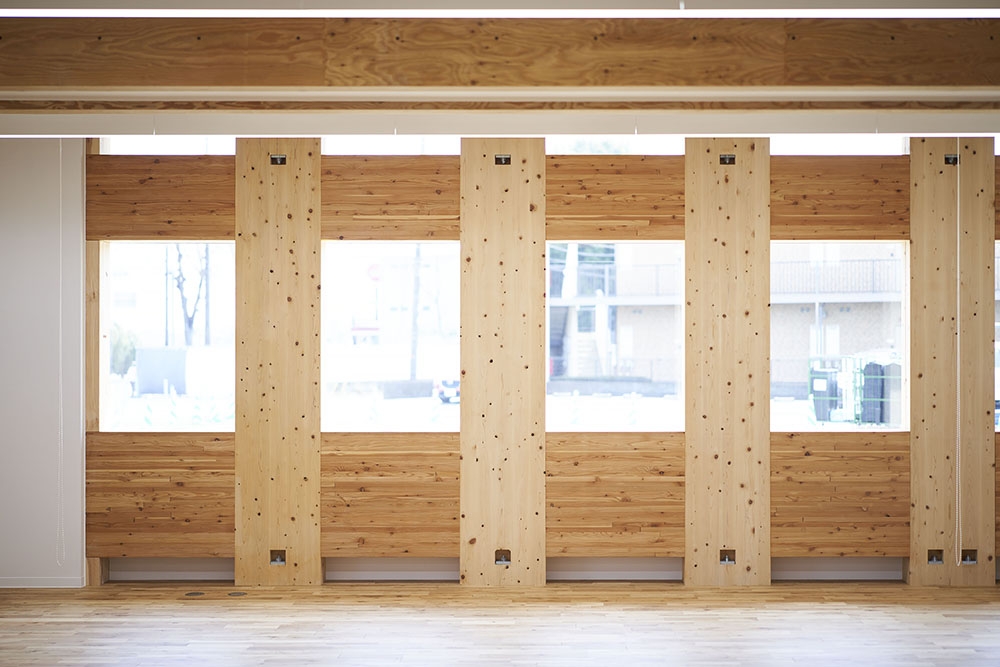 本社ビルの相欠き合わせ柱式ラーメン構造