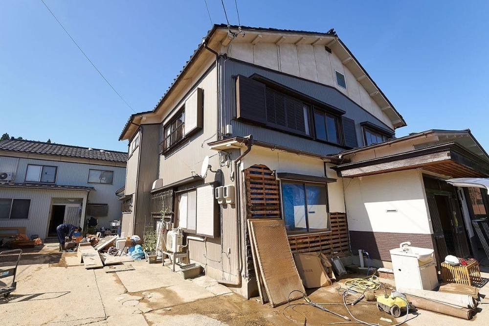 塗師屋いち松工房再建支援の様子