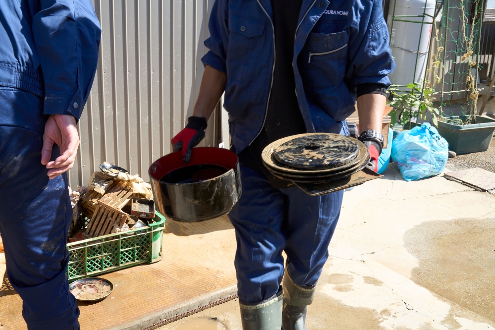 塗師屋いち松工房再建支援の様子