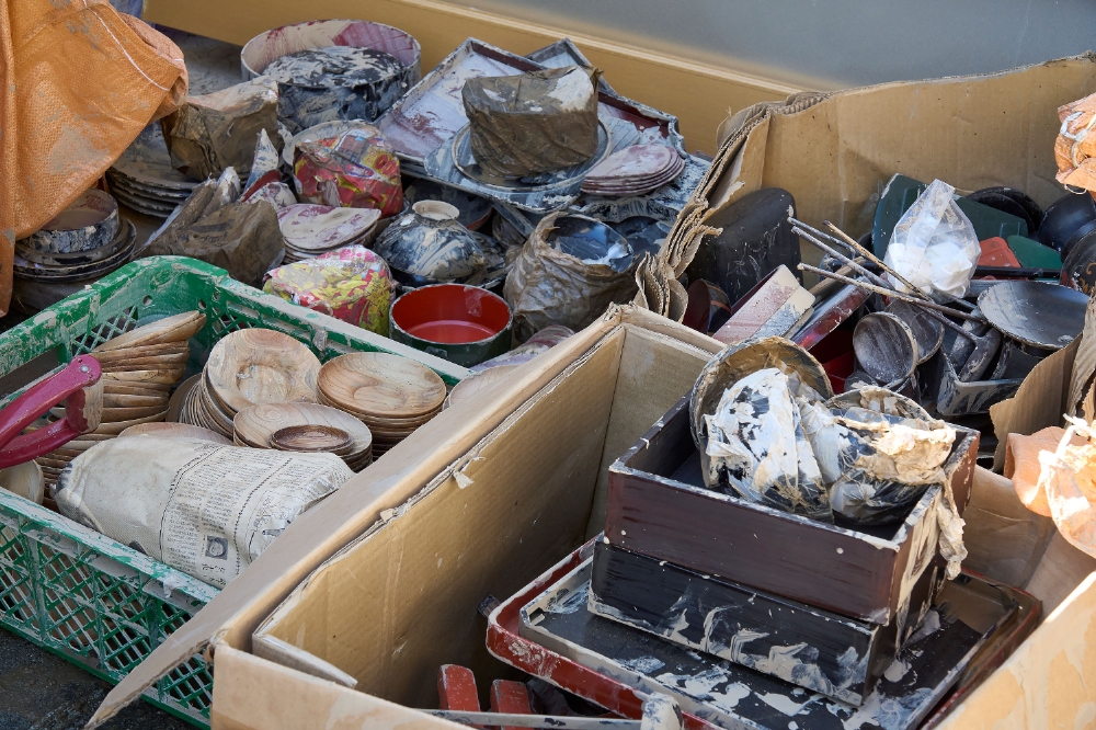 塗師屋いち松工房再建支援の様子