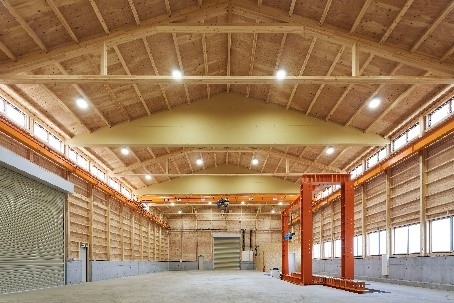 木造技術研究所内「構造実験棟」500㎡超の無柱大空間の木造建築