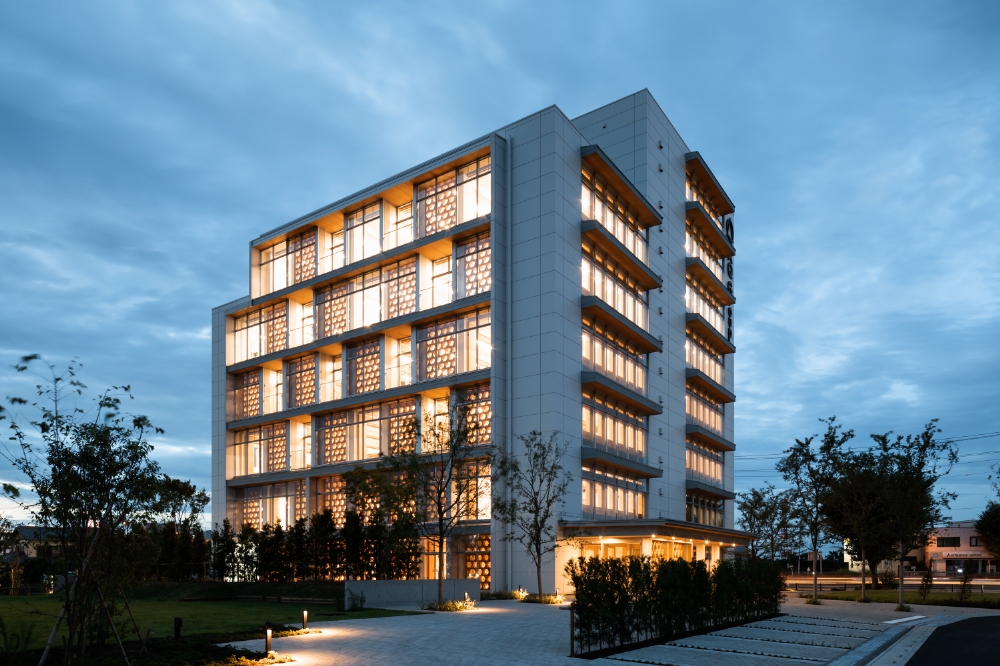 純木造8階建て本社ビル